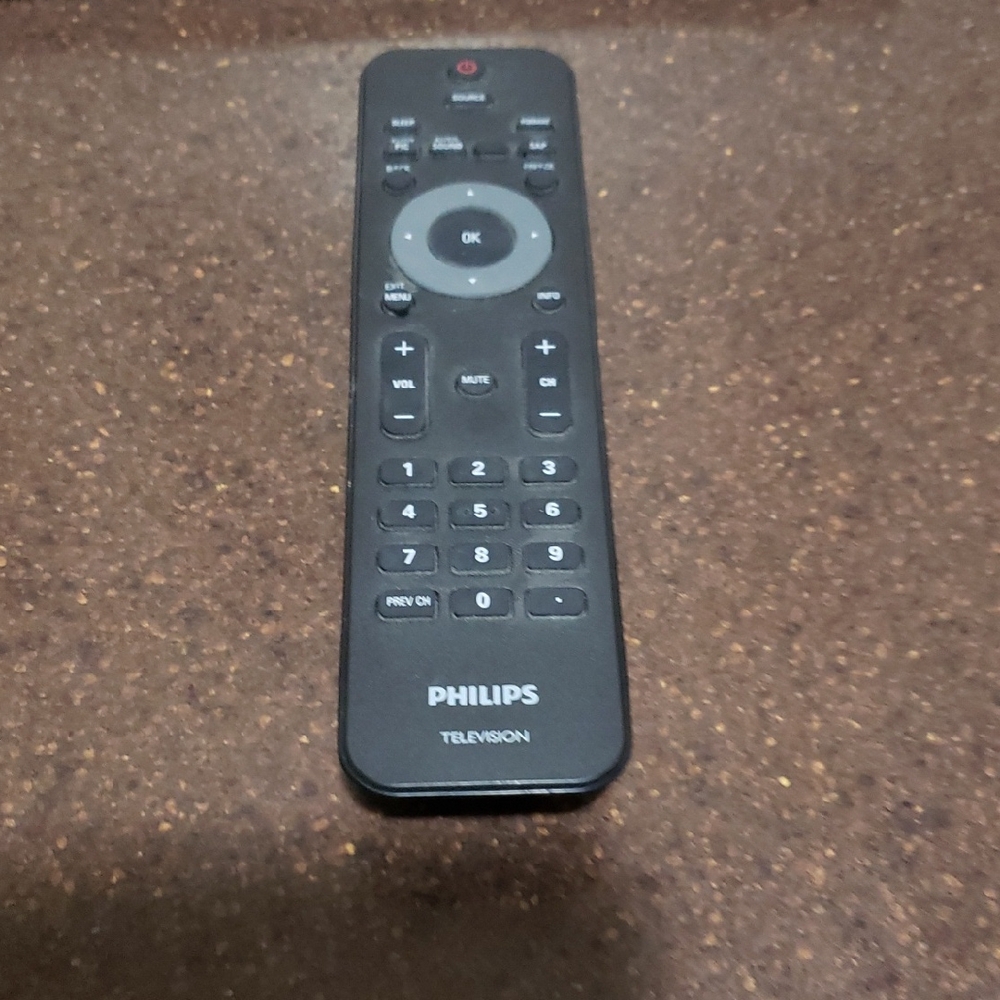 Philips UM-4 IECR03 Remote Control. Replacement.q
